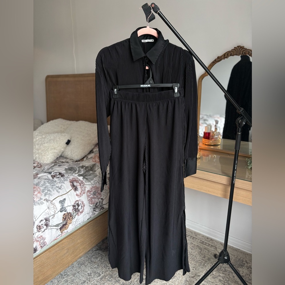 Zara Black Pleated Set